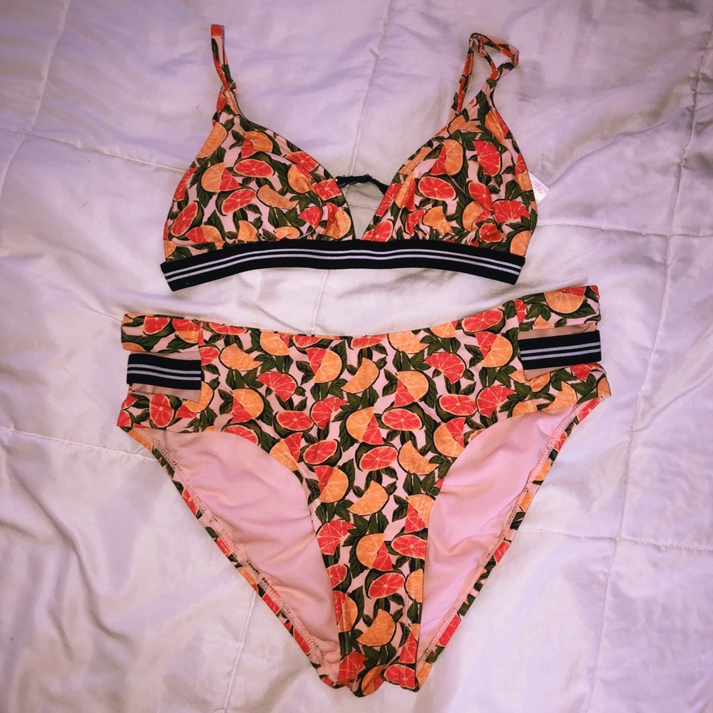 ✰ XHILIRATION BIKINI ✰